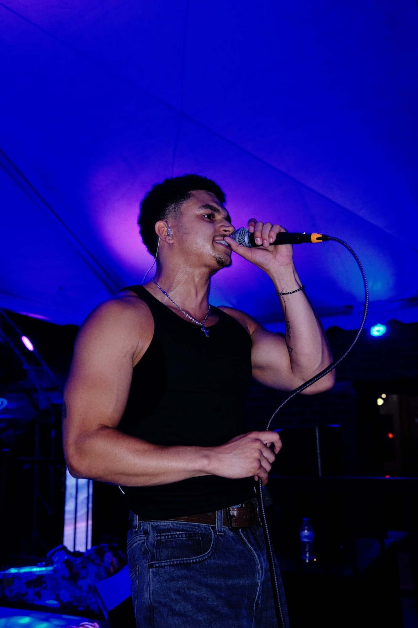 Spazi performing live